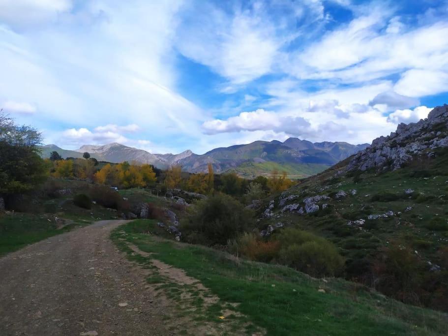 Апартаменти Duplex El Refugio De Porma Пуебла-де-Лільйо Екстер'єр фото